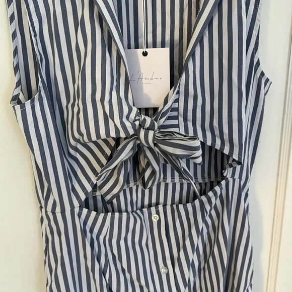 COPY - Blue and white striped dress with belly cut out. Playful and chic.NWT 💙🤍 - Picture 7 of 7